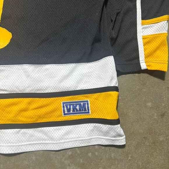 Mikes Hard Lemonade Hockey Jersey Mens XL Black Yellow Striped Alcohol Tee Shirt - Picture 3 of 4